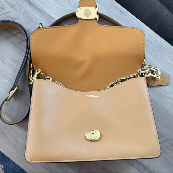 Coach Tabby With Chain 30 - Picture 5 of 11